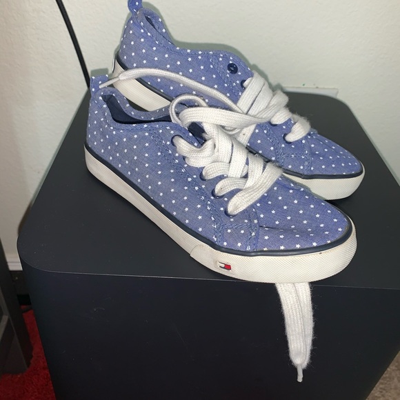 Shoes - Picture 6 of 8